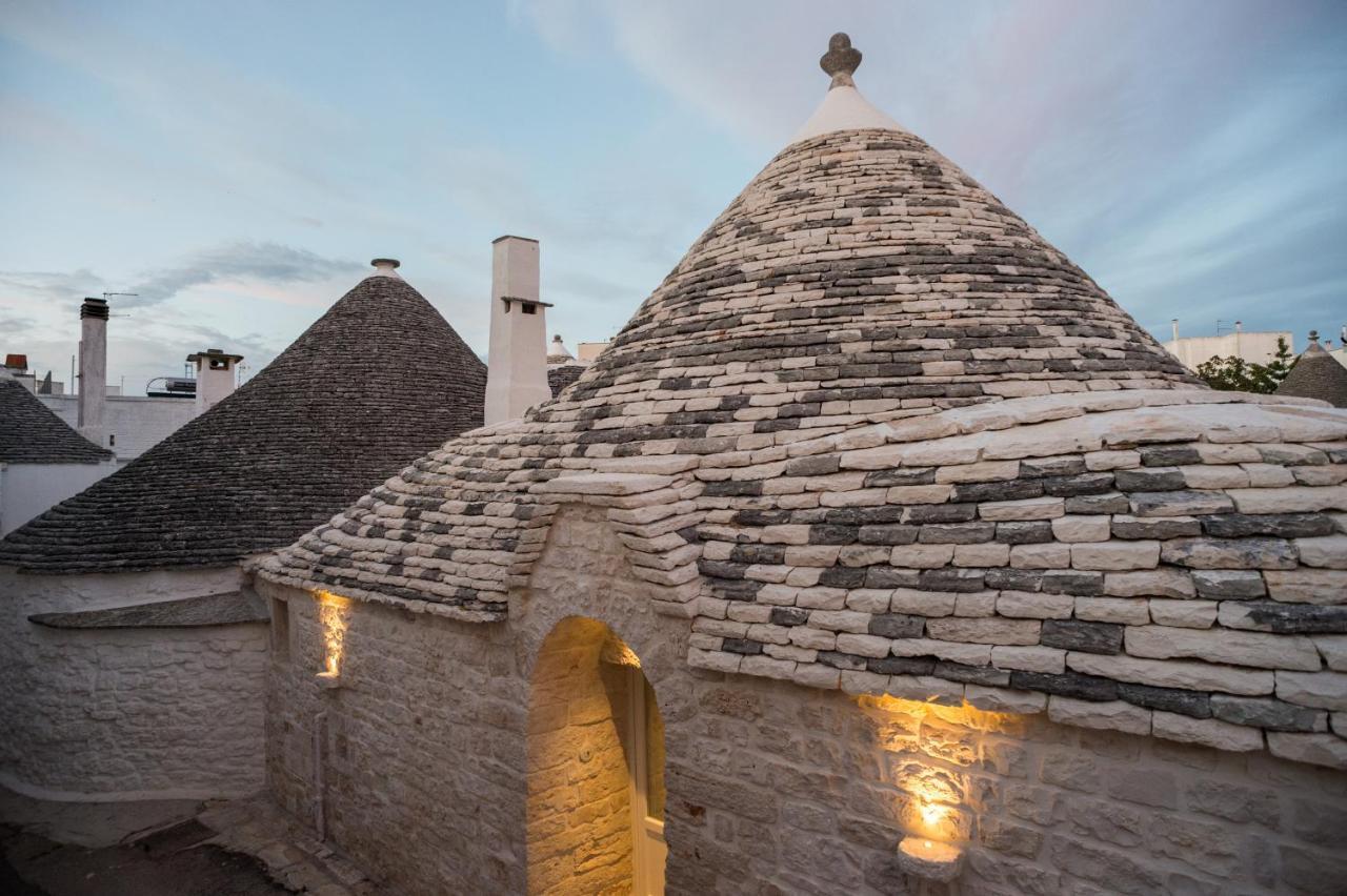 Bed and Breakfast La Mandorla Luxury Trullo Альберобелло Екстер'єр фото