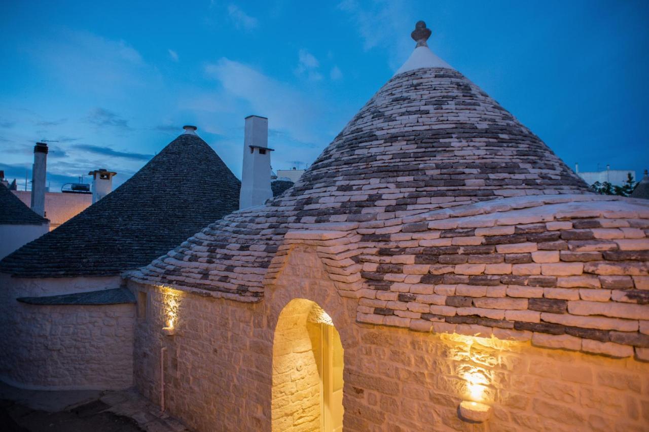 Bed and Breakfast La Mandorla Luxury Trullo Альберобелло Екстер'єр фото